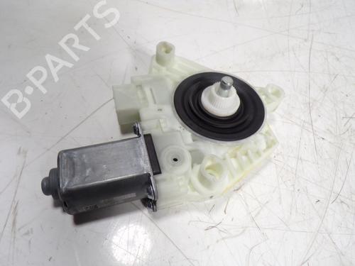 Used Right front window motor Right front window motor MERCEDES-BENZ C-CLASS T-Model (S205) C 220 BlueTEC / d (205.204) (170 hp) 10691859 10691859