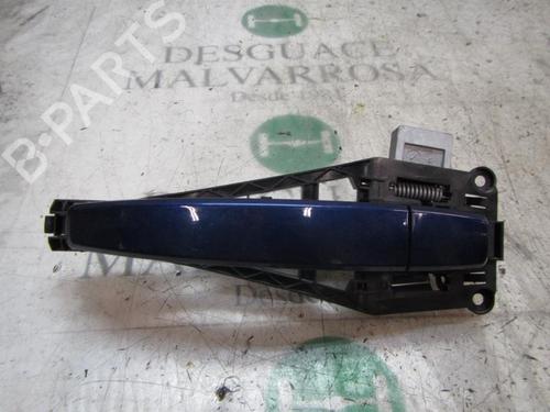Used Rear left exterior door handle OPEL ZAFIRA / ZAFIRA FAMILY B (A05) 1.9 CDTI (M75) (120 hp) 3827733