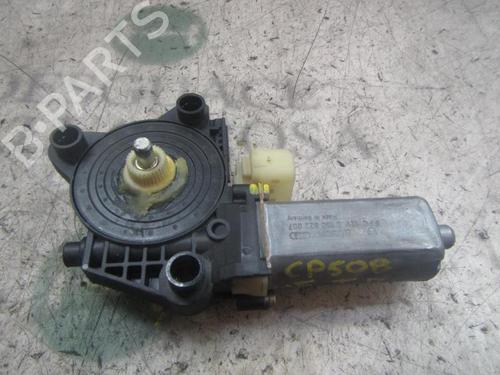 Portierruitmotor rechtsachter MERCEDES-BENZ C-CLASS (W203) [2000-2007]  3823490