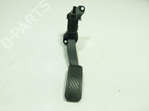 Used Pedal Pedal FORD FIESTA VII (HJ, HF) 1.0 EcoBoost (101 hp) 19499765 19499765