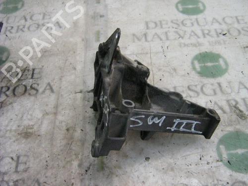 Used Engine mount Engine mount LAND ROVER RANGE ROVER II (P38A) 2.5 D 4x4 (136 hp) 9086452 9086452
