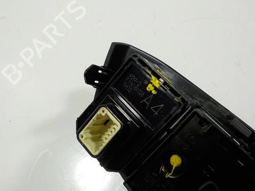 Left front window switch TOYOTA YARIS CROSS (MXP_)  | BP12226643I27 