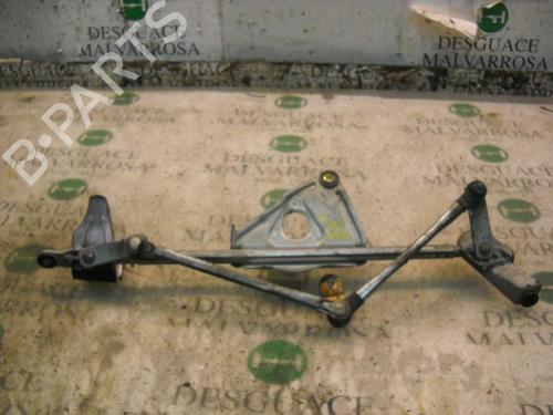 Scheibenwischergestänge vorne für TOYOTA RAV 4 II (_A2_) [2000-2005]  14267573