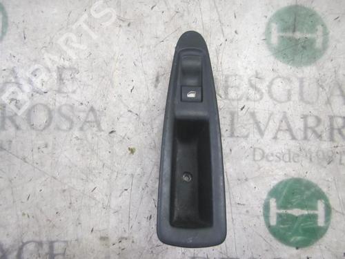 Used Right rear window switch Right rear window switch CITROËN C4 I (LC_) 1.6 HDi (90 hp) 3845947 3845947