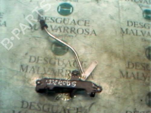 Used Front left interior door handle Front left interior door handle VOLVO 850 (854) 2.4 (140 hp) 4022817 4022817