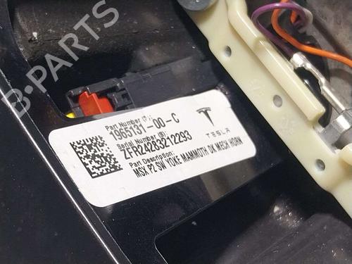 Ratt TESLA MODEL X (5YJX) Plaid AWD | BP39905145C49 - Image 3