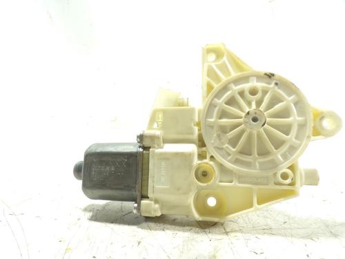 Right rear window motor MERCEDES-BENZ C-CLASS (W204) C 220 CDI (204.008) | BP8286430E22 