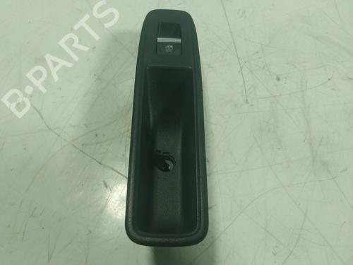Used Right rear window switch Right rear window switch RENAULT ARKANA I (LCM_, LDN_) 1.6 E-TECH 145 (LDMU) (143 hp) 18163169 18163169