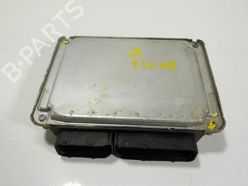 Used Engine control unit (ECU) Engine control unit (ECU) PORSCHE CAYENNE (9PA) 3.2 (250 hp) 12846053 12846053