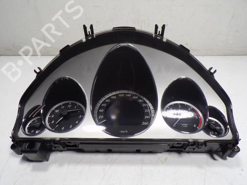Used Instrument cluster Instrument cluster MERCEDES-BENZ E-CLASS (W212) E 350 CDI (212.023) (265 hp) 15669522 15669522