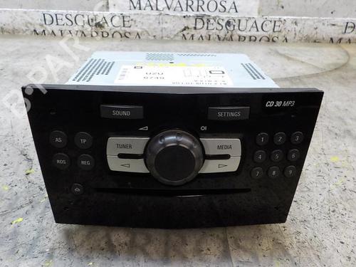 Used Radio Radio OPEL CORSA D (S07) 1.3 CDTI (L08, L68) (75 hp) 3855101 3855101