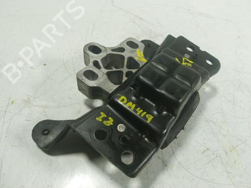Used Engine mount Engine mount VW ARTEON (3H7, 3H8) 2.0 TDI (150 hp) 16665624 16665624