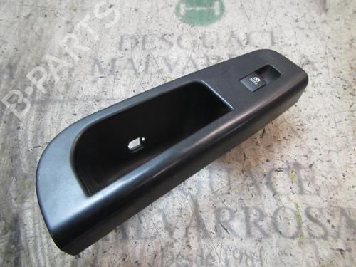 left-rear-window-switch-kia-ceed-hatchback-ed-935751h100eq-2006-2007-2008-2009-2010-2011-2012-3834331 main image