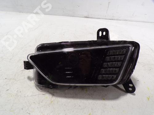 Used Right front fog light Right front fog light VW POLO VI (AW1, BZ1, AE1) 1.0 TSI (95 hp) 8420932 8420932