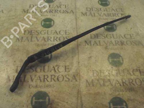 Used Front windshield wiper arm CITROËN C4 Coupe (LA_) 1.6 16V (109 hp) 4014288