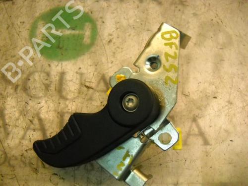 Used Rear left interior door handle Rear left interior door handle FORD TRANSIT CONNECT (P65_, P70_, P80_) 1.8 Di (75 hp) 6616968 6616968