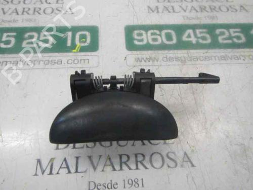 Used Front left exterior door handle PEUGEOT 206 Hatchback (2A/C) 2.0 HDI 90 (90 hp) 3869814