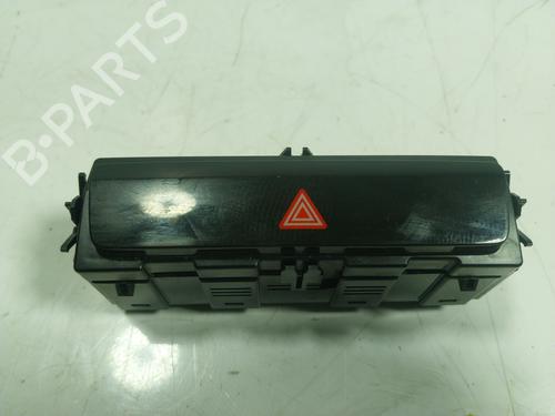 Used Warning switch AUDI E-TRON (GEN) [2018-2025]  16724611