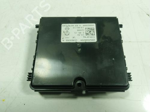 Used Electronic module Electronic module RENAULT ZOE (BFM_) ZOE (58 hp) 17674349 17674349