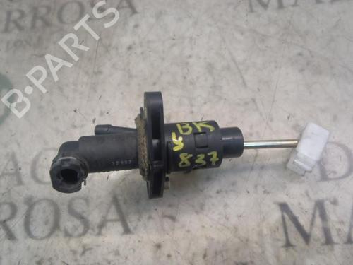 Used Clutch slave cylinder VW POLO (9N_, 9A_) 1.4 16V (75 hp) 14269043