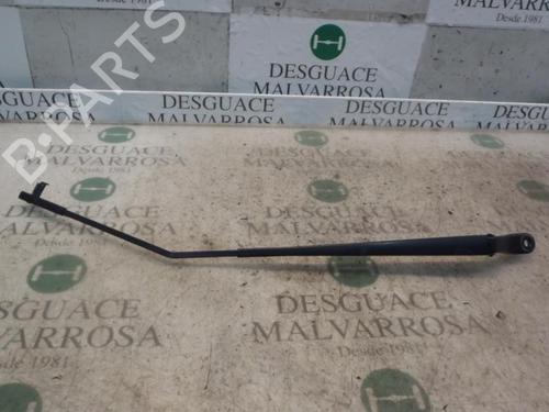 Used Front windshield wiper arm PEUGEOT 207 (WA_, WC_) 1.6 HDi (109 hp) 3807261