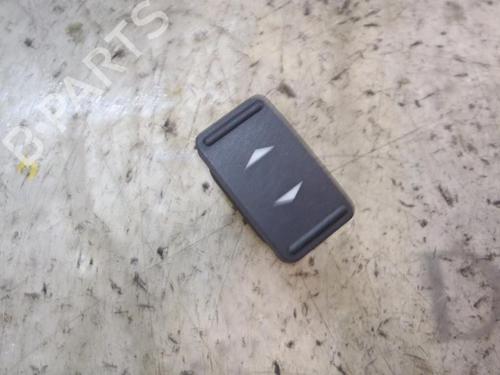 Used Right front window switch Right front window switch FORD FOCUS II (DA_, HCP, DP) 1.8 TDCi (115 hp) 3830726 3830726