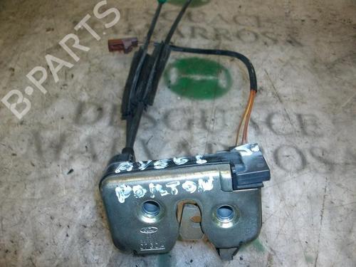 Used Tailgate lock FORD FIESTA V (JH_, JD_) 1.4 TDCi (68 hp) 3754119