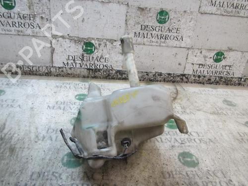 windscreen-washer-tank-jaguar-s-type-ii-x200-27-d-1998-1999-2000-2001-2002-2003-2004-2005-2006-2007-2008-16903798 main image