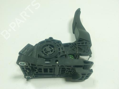 Used Pedal Pedal MERCEDES-BENZ SPRINTER 3,5-t Van (B907, B910) 311 CDI (910.631, 910.633) (114 hp) 19640881 19640881