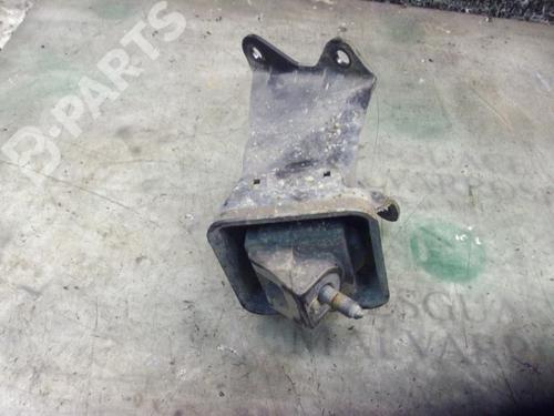 Used Engine mount Engine mount FORD TRANSIT Van (FA_ _) 2.4 TDCi (137 hp) 9086913 9086913