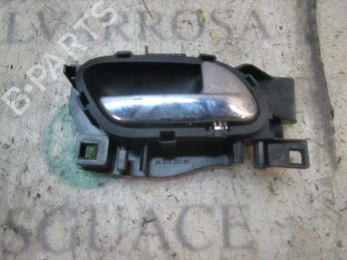 Used Front right interior door handle Front right interior door handle PEUGEOT 308 I (4A_, 4C_) 1.6 16V (120 hp) 3844699 3844699