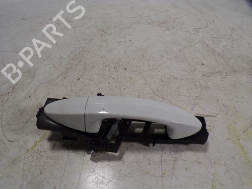 Used Front right exterior door handle Front right exterior door handle 7461328 7461328