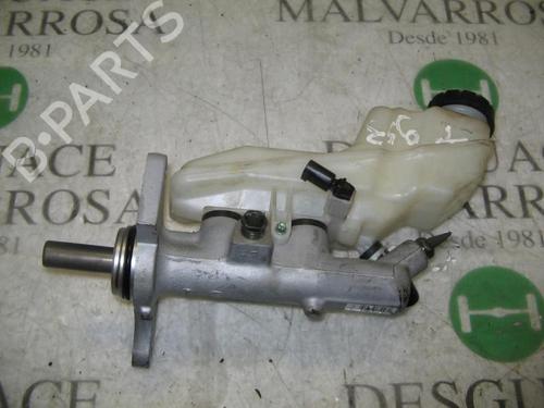 Used Brake master cylinder TOYOTA COROLLA (_E12_) 1.6 VVT-i (ZZE121_, ZZE121R) (110 hp) 3738217