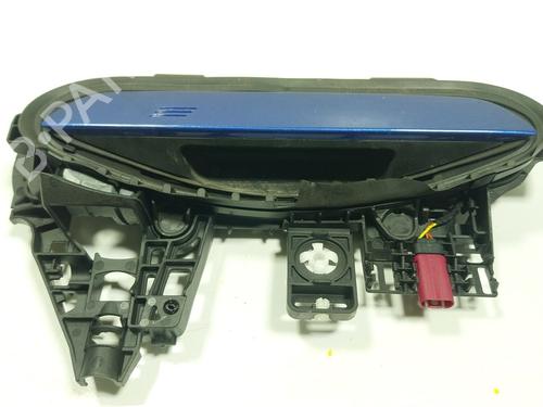 hyre-foran-utvendig-handtak-bmw-2-active-tourer-u06-2021-27362079 main image