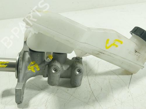 Used Brake master cylinder Brake master cylinder PEUGEOT 2008 II (UD_, US_, UY_, UJ_, UR_, UC_) 1.2 PureTech 100 (USHNK) (101 hp) 27617030 27617030