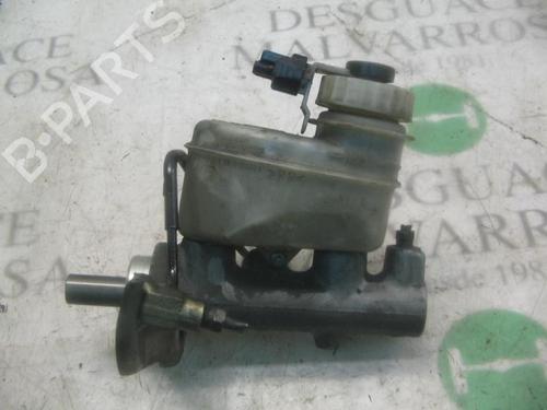 Used Brake master cylinder TOYOTA AVENSIS (_T22_) 2.0 D-4D (CDT220_, CDT220R) (110 hp) 4022103