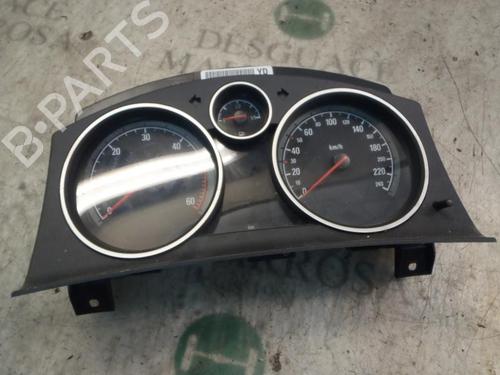 Used Instrument cluster Instrument cluster OPEL ZAFIRA / ZAFIRA FAMILY B (A05) 1.7 CDTI (M75) (110 hp) 4015155 4015155