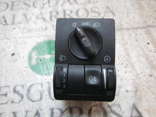 Used Headlight switch Headlight switch OPEL CORSA C (X01) 1.2 (F08, F68) (75 hp) 3831440 3831440