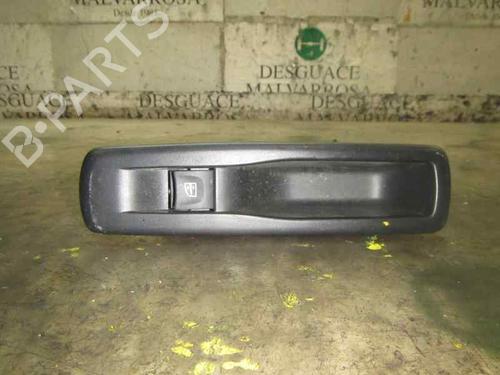 Used Left rear window switch RENAULT MEGANE III Hatchback (BZ0/1_, B3_) [2008-2025]  3836014
