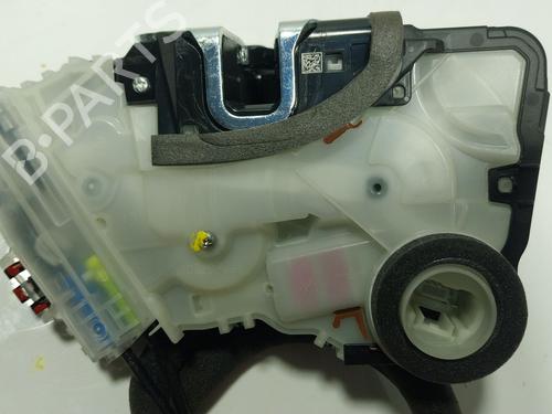 Front left lock TOYOTA C-HR (_X2_, _H2_) Hybrid | BP27482169C98 