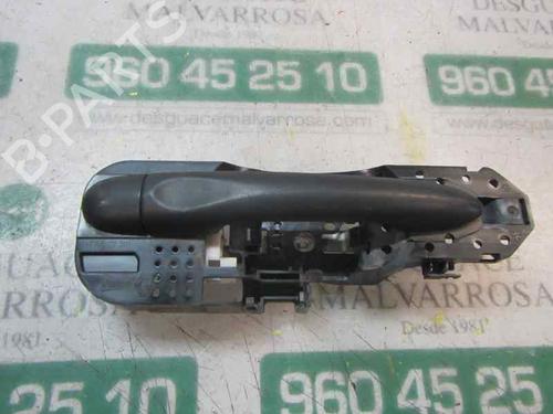 Used Front right exterior door handle RENAULT MEGANE III Hatchback (BZ0/1_, B3_) 1.5 dCi (BZ0C) (90 hp) 3877339