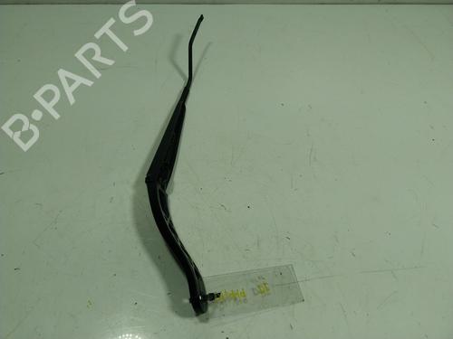 front-wipers-mechanism-renault-megane-iv-hatchback-b9amn_-288810551r-28881939r-2015-16725261 main image