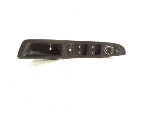 Used Left front window switch Left front window switch HYUNDAI i20 II (GB, IB) 1.0 T-GDI (101 hp) 9498433 9498433