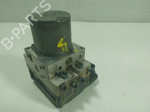 Used ABS pump BMW 5 (F10) 525 d (204 hp) 18293428