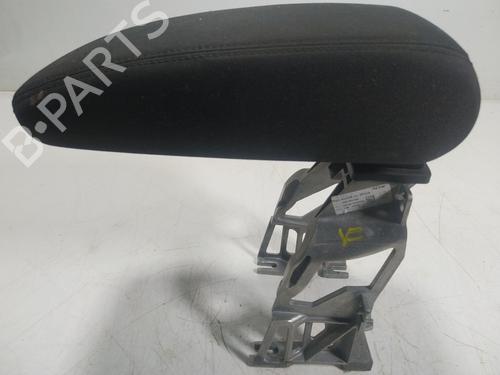 armrest-center-console-audi-q3-f3b-2018-24882775 main image