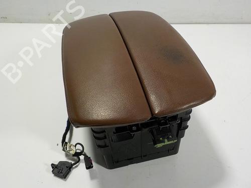 Used Armrest / Center console Armrest / Center console BMW X5 (E70) xDrive 40 d (306 hp) 13636884 13636884