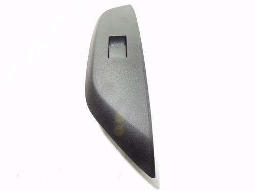 Used Right front window switch TOYOTA YARIS CROSS (MXP_) [2020-2025]  15179255