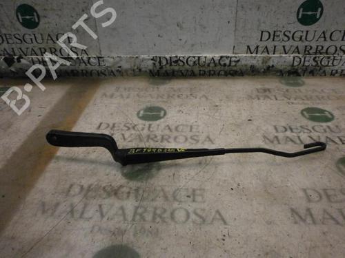 Used Front windshield wiper arm VW POLO (6N2) 1.4 16V (75 hp) 3791962