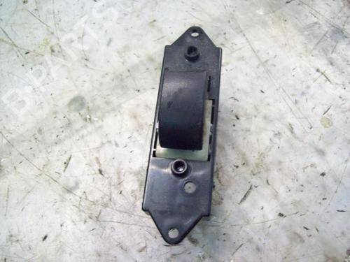 Used Right front window switch MITSUBISHI COLT VI (Z3_A, Z2_A) 1.1 (Z31A, Z32A) (75 hp) 3768643