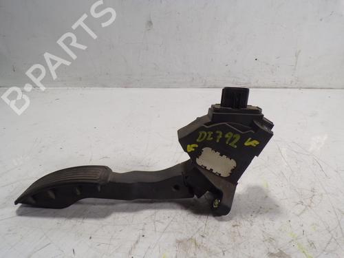 Pedal TOYOTA RAV 4 III (_A3_) 2.2 D 4WD (ALA30_, ALA30R) | BP9162484I4 